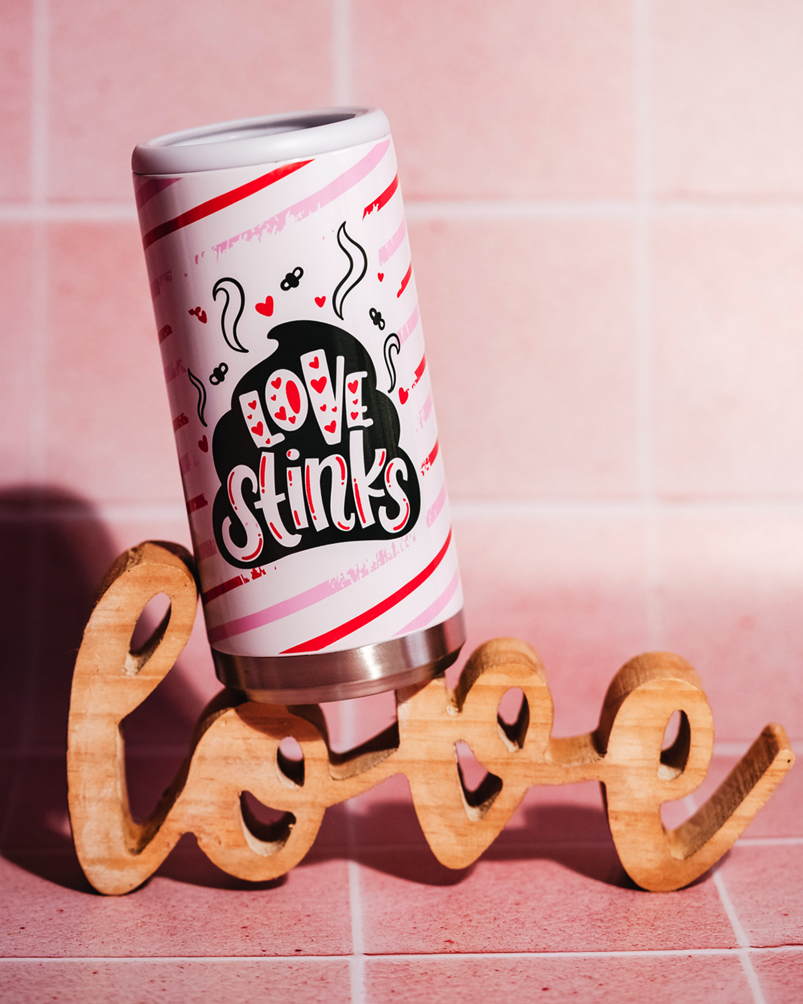 Love Stinks Skinny Can Cooler