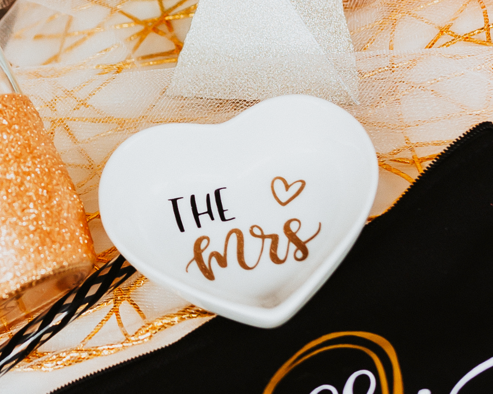 The Mrs Ring Dish Holder