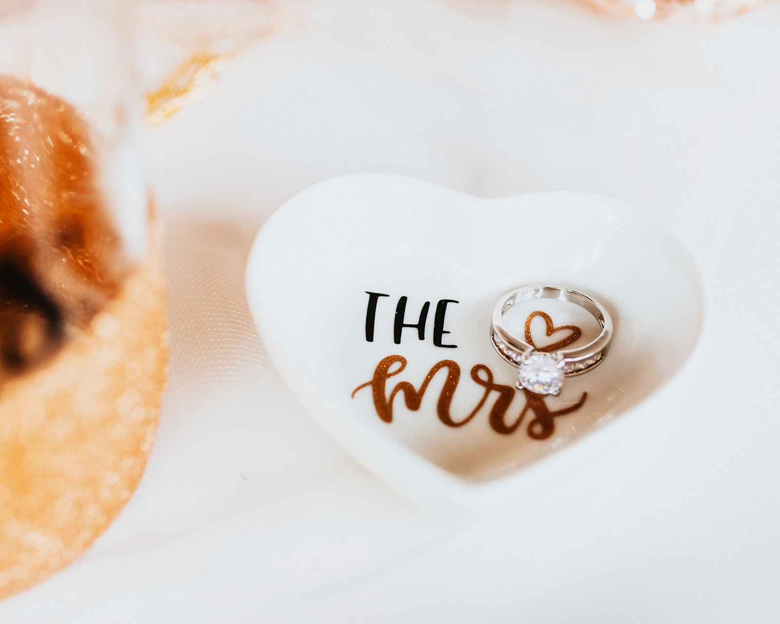 The Mrs Ring Dish Holder