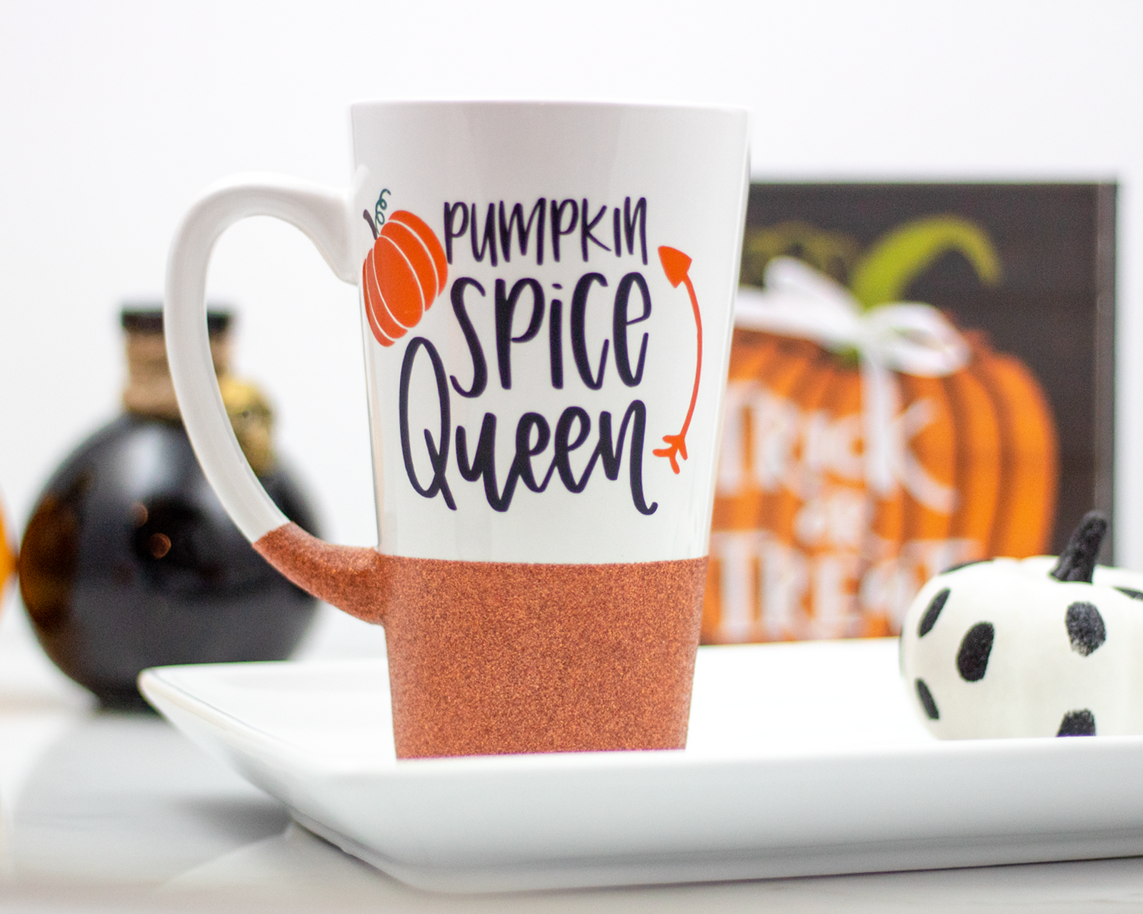 Pumpkin Spice Queen Latte Mug